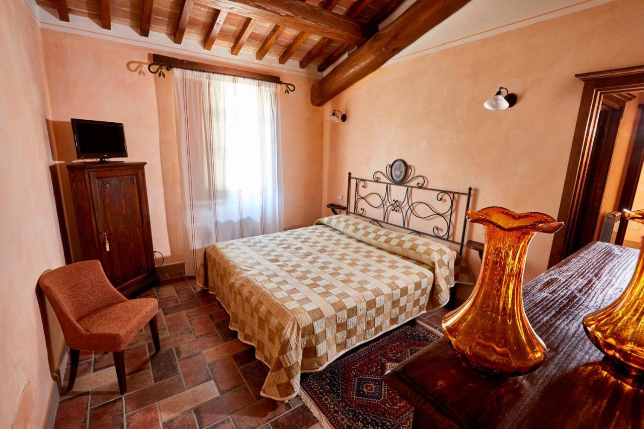 Agriturismo Il Molino Antico - 5 Girasoli スポレート エクステリア 写真