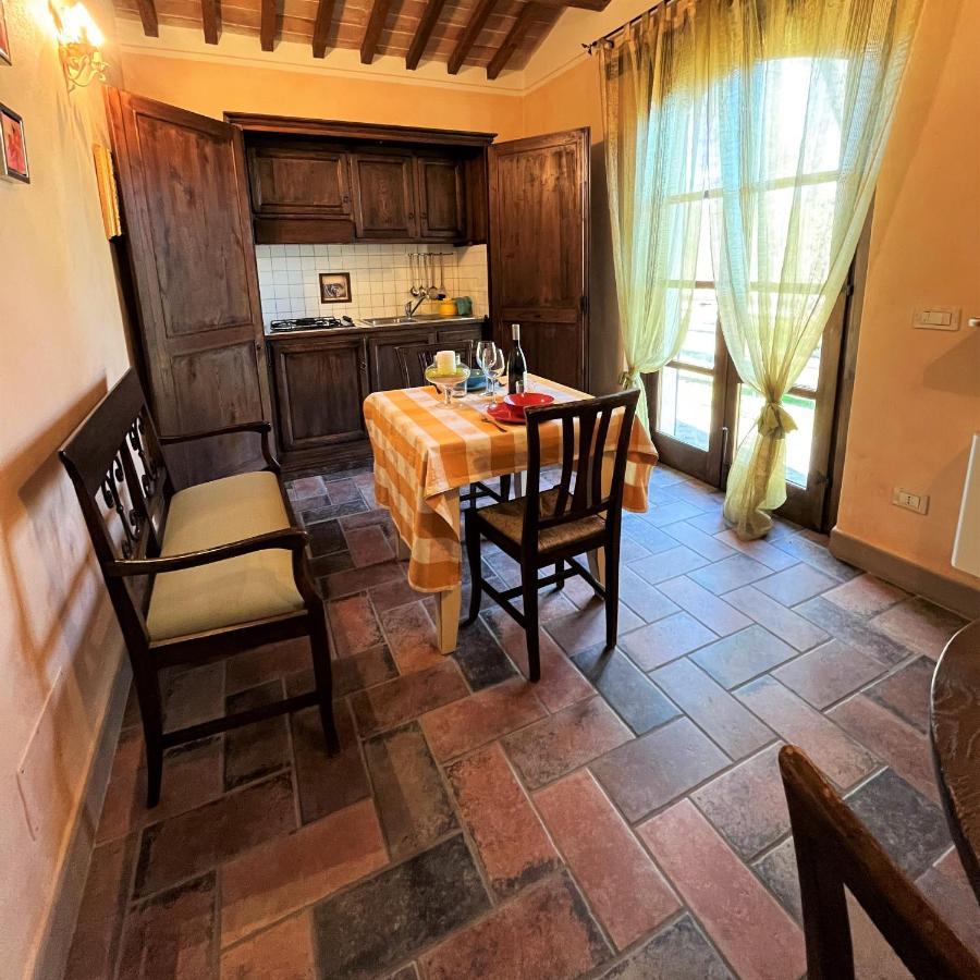 Agriturismo Il Molino Antico - 5 Girasoli スポレート エクステリア 写真