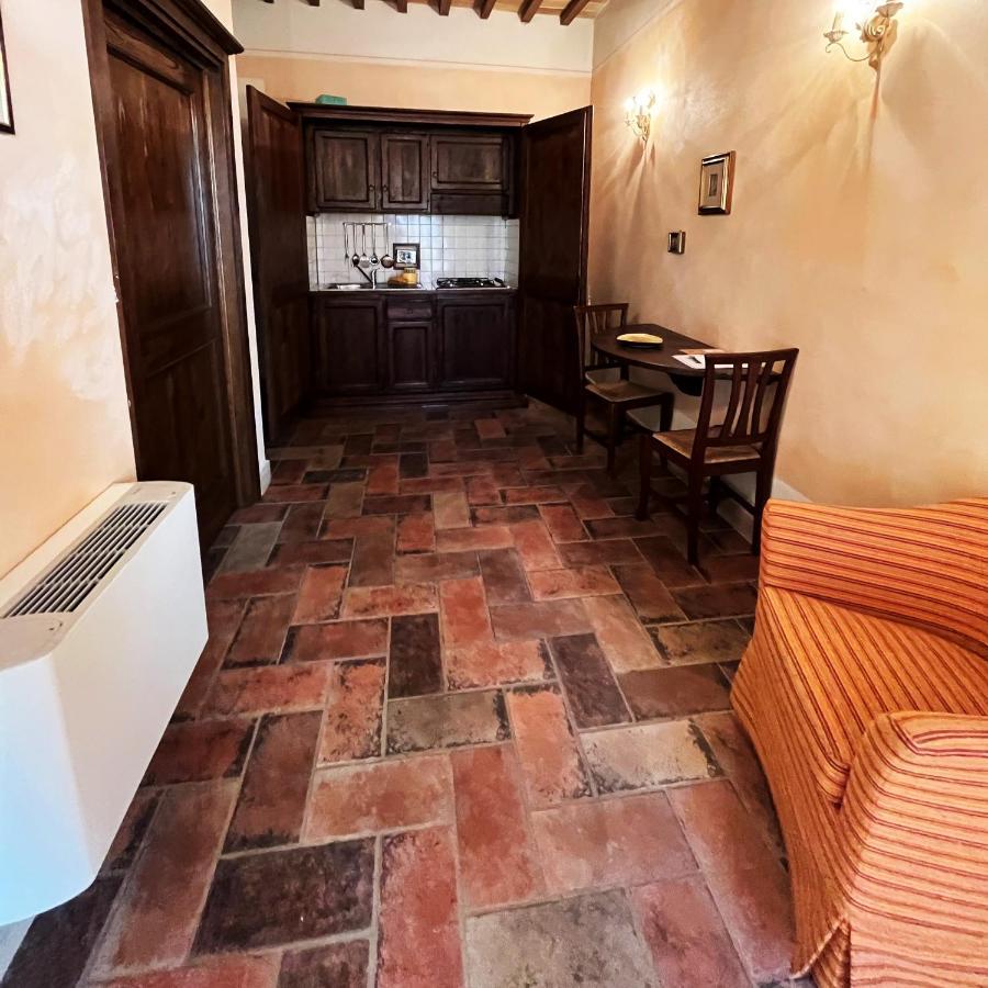 Agriturismo Il Molino Antico - 5 Girasoli スポレート エクステリア 写真
