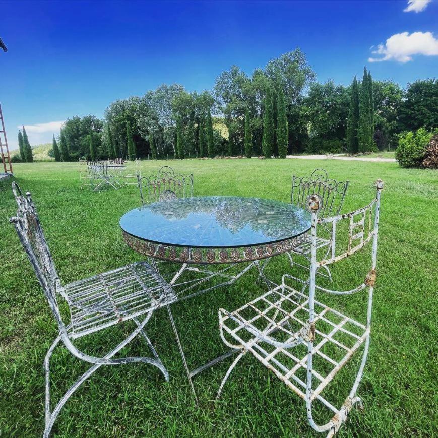 Agriturismo Il Molino Antico - 5 Girasoli スポレート エクステリア 写真