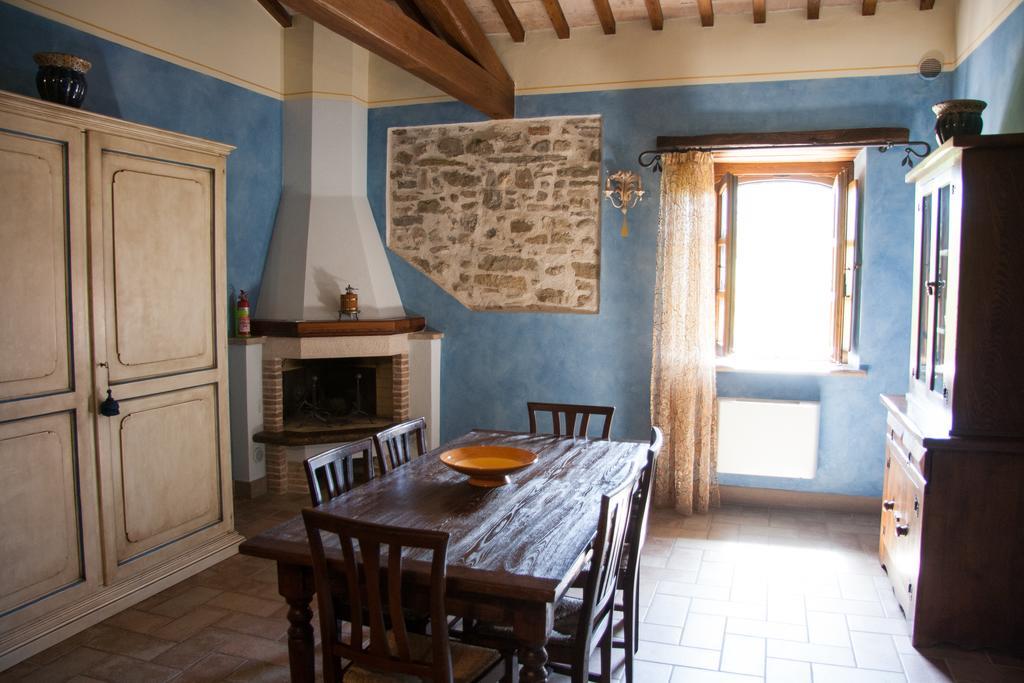 Agriturismo Il Molino Antico - 5 Girasoli スポレート エクステリア 写真