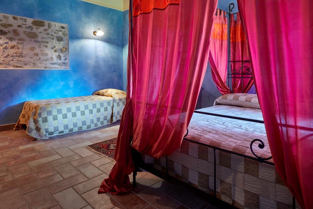 Agriturismo Il Molino Antico - 5 Girasoli スポレート エクステリア 写真