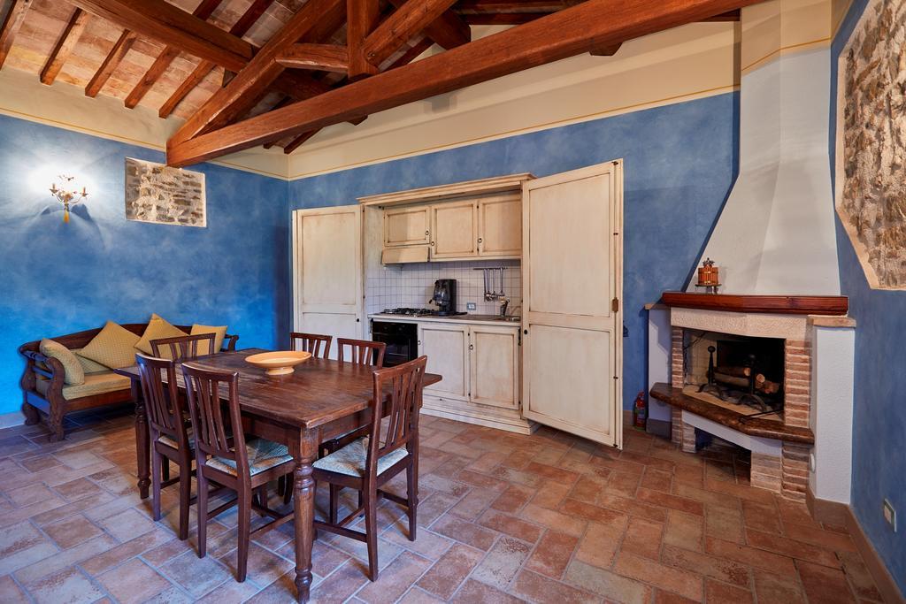 Agriturismo Il Molino Antico - 5 Girasoli スポレート エクステリア 写真