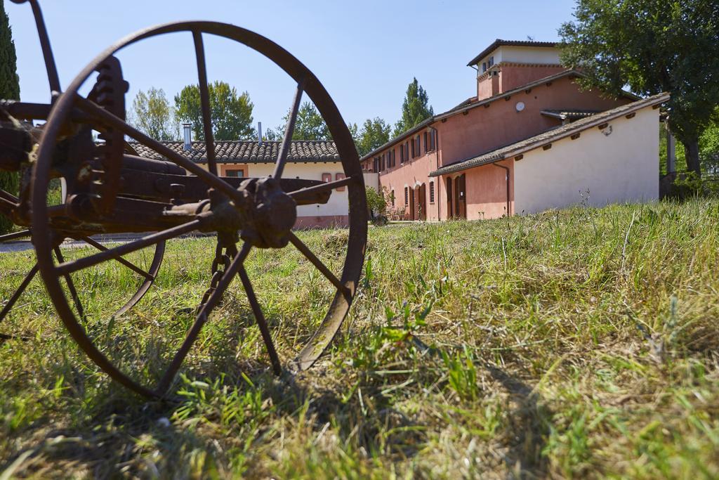 Agriturismo Il Molino Antico - 5 Girasoli スポレート エクステリア 写真