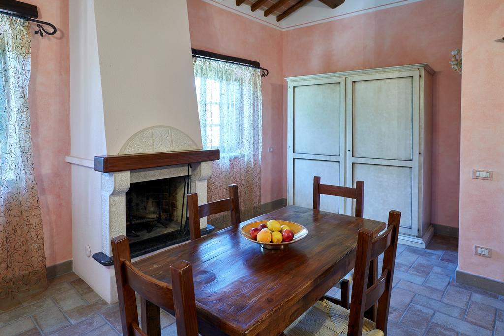 Agriturismo Il Molino Antico - 5 Girasoli スポレート エクステリア 写真