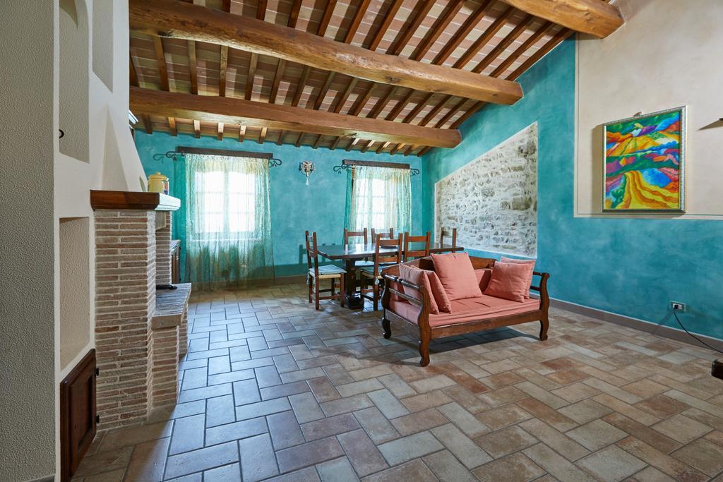 Agriturismo Il Molino Antico - 5 Girasoli スポレート エクステリア 写真