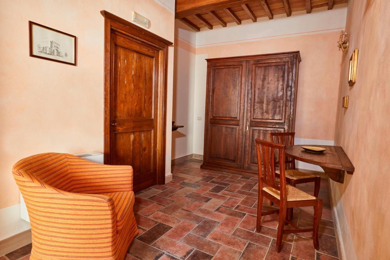 Agriturismo Il Molino Antico - 5 Girasoli スポレート エクステリア 写真